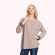 Load image into Gallery viewer, Hacci Brushed Sweater/ Taupe
